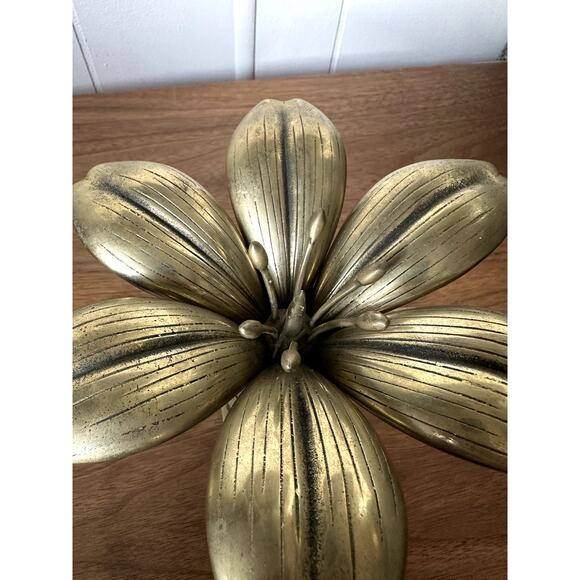 Vintage Mid-Century Solid Brass Flower Ashtray - Picture 2 of 5